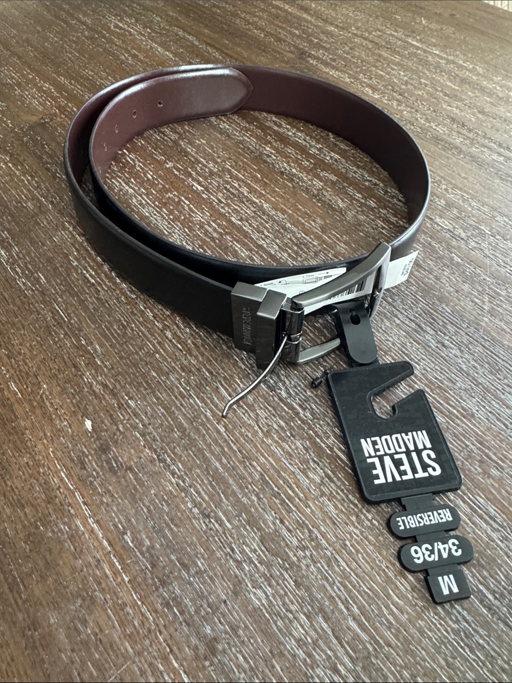 Steve Madden Men's Reversible Black and Brown Leather Belt Size M (34/36)